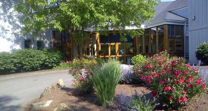 Oceanview Retreat at Samoset Resort 1 Bedroom Golf, Pools & Coastal Relaxation