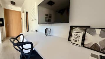 Standard Apartment, Balcony | Interior