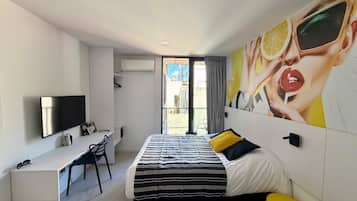 Standard Apartment, Balcony | Laptop workspace, free WiFi