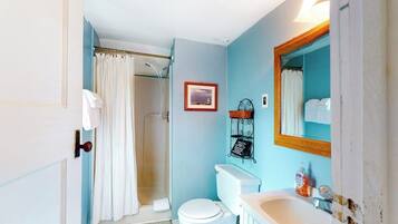 Shower, towels