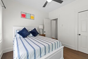 1 quarto, ferros/tábuas de passar roupa, Wi-Fi, roupa de cama