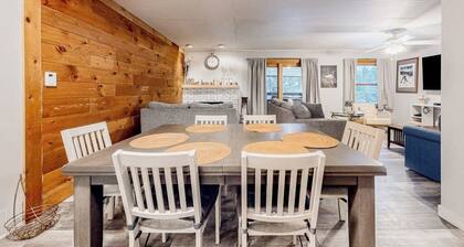 Ski getaway with pool, sauna, covered balcony, W/D access, & internet
