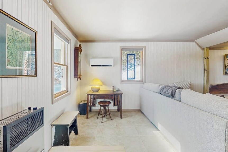 Tranquil Apartment W/ Mountain Views, Pond, Patio, A/c, Kitchenette - Vermont