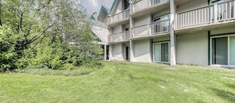 Ski-in/out condo with pool, hot tub, game room, mountain view, & fireplace
