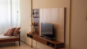 1 habitación, tabla de planchar con plancha y wifi
