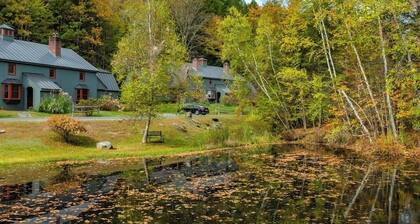Country townhome - mountain view - walk to Village of Quechee - near Club & golf