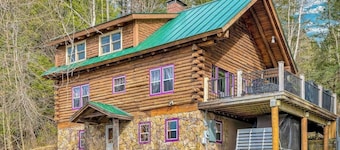 Amazing home on 90 acres - AC & great mountain views