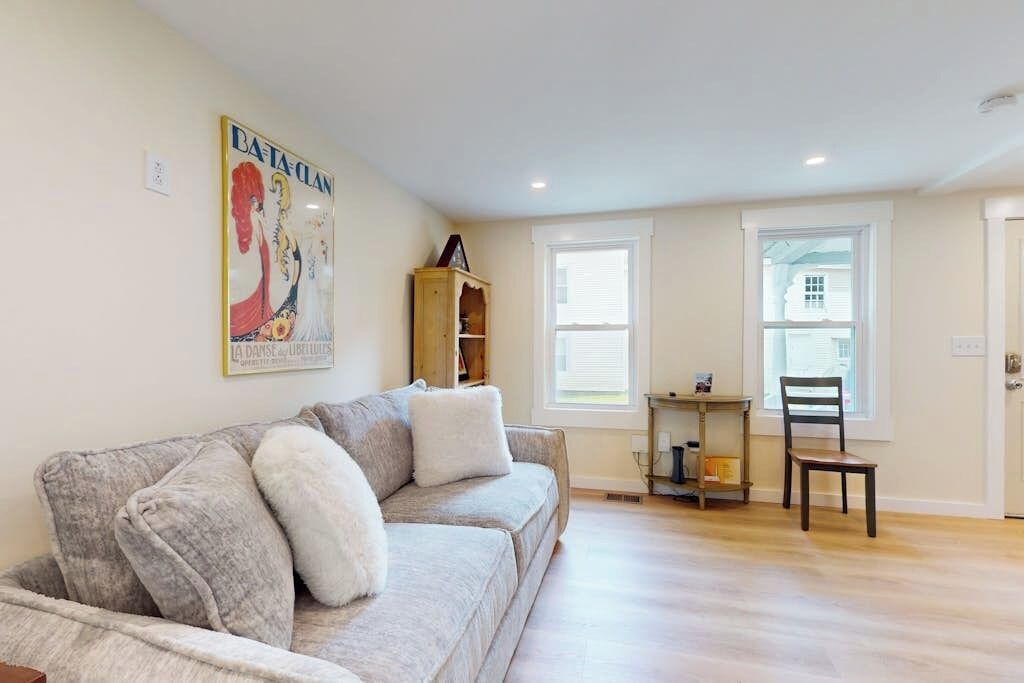 TV. Centrally located apartment for the skier & outdoor enthusiast
