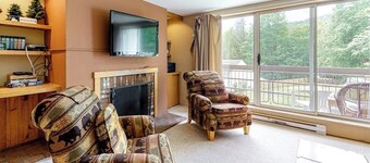 Ski-in/ski-out condo with mountain view, seasonal pool