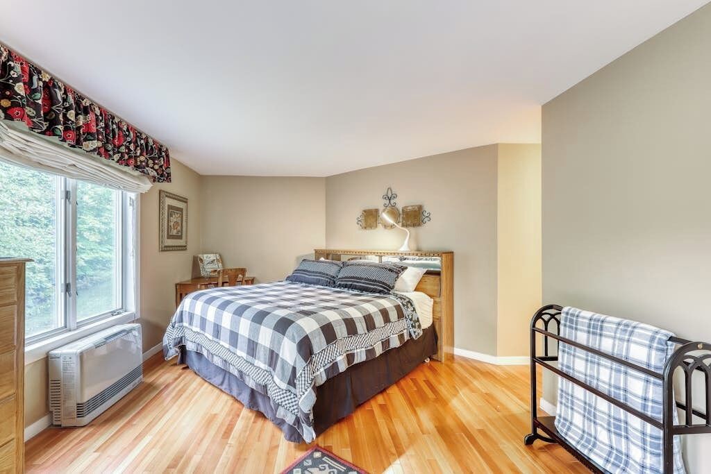 3 bedrooms, desk, free WiFi, bed sheets