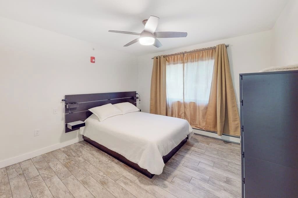 1 bedroom, WiFi (free), bed sheets