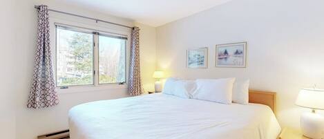 1 slaapkamer, een bureau, gratis wifi, beddengoed