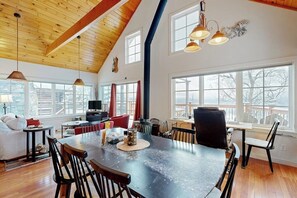 Dining - Quintessential wilderness retreat with mtn views & kayaks - dog-friendly (Warren)