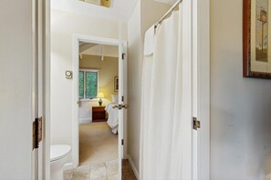 Doccia, asciugacapelli, asciugamani