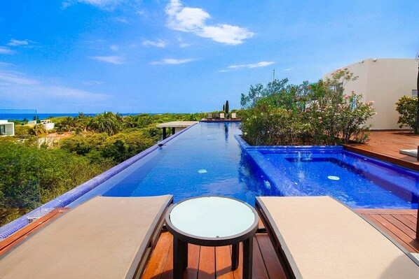 Pool - 3BR Oasis w/ Private Pool in Playacar for 8 (Playa Del Carmen)