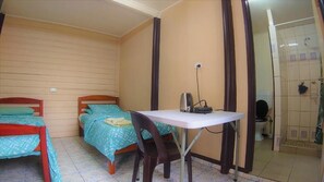 Standard Twin Room, Patio, Courtyard View - Shalom Mission Home (Mount Hagen)
