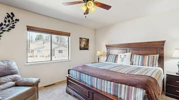 3 bedrooms, WiFi (free), bed sheets