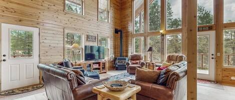 TV, fireplace, DVD player, table tennis