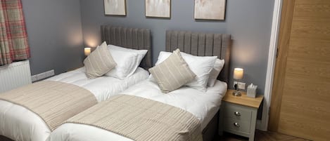 3 Schlafzimmer, Bügeleisen/Bügelbrett, WLAN, Bettwäsche