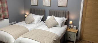 Three en-suite bedroom bungalow centrally located