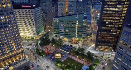 Lux Mins to /Wayne State/ & /DMC/ Ford Field/ MGM