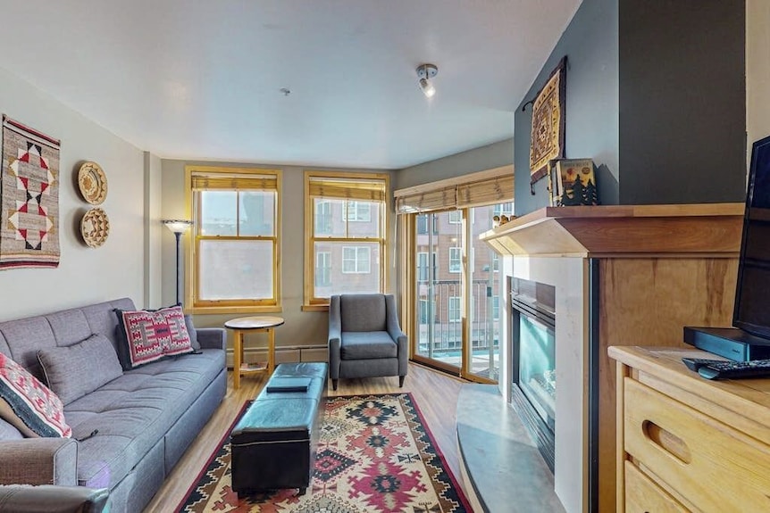 Walk To Slopes From Cozy Condo With Pool, Hot Tub, & Fitness - Frisco, CO
