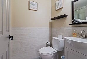 Bathroom - Hhhouse Done (Philadelphia)