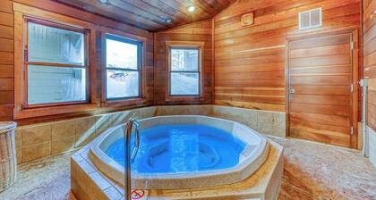 Rustic condo with fireplace, pool & hot tubs - walk mere blocks to ski base