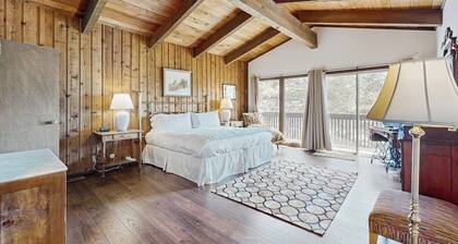 Spacious Mountain Lodge-Style Home with Free WiFi - Nearby Ski Access