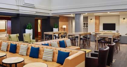 Comic-Con Week, MVC Walk to Gaslamp, Sleeps 4
