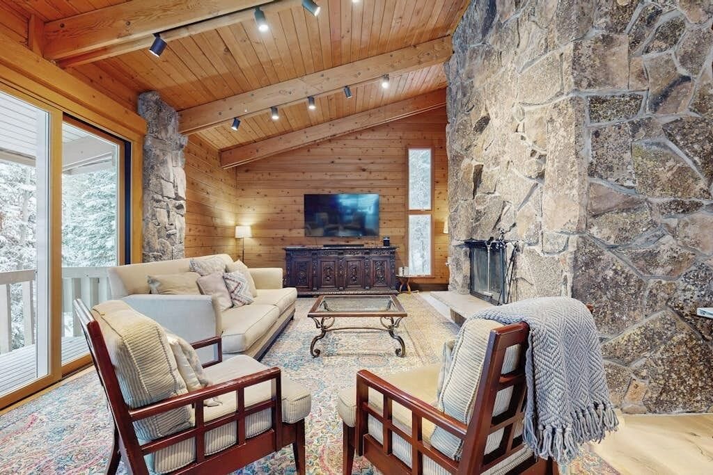 Beautiful 5br Home With Private Hot Tub & Fireplace - Dog-friendly - Snowmass Village, CO