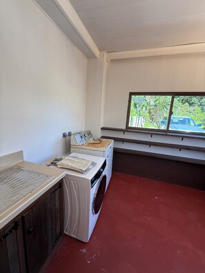 Kamar Comfort | Interior