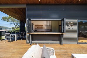 Outdoor dining - Escape on Merry - Coastal Retreat (Kioloa)
