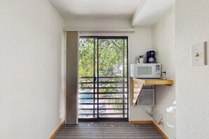 Interior - Main Street gem - pool & hot tub - walk to lifts, dog-friendly, third floor (Aspen)