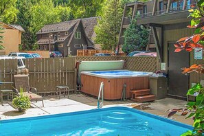 Pool - Main Street gem - pool & hot tub - walk to lifts, dog-friendly, balcony (Aspen)