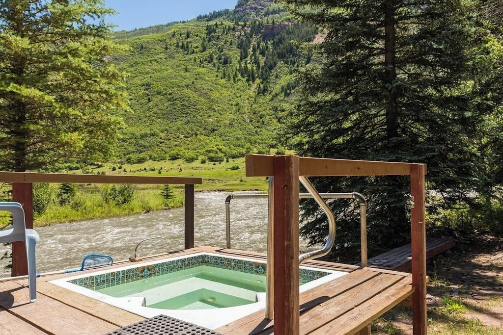 Bain à remous extérieur
