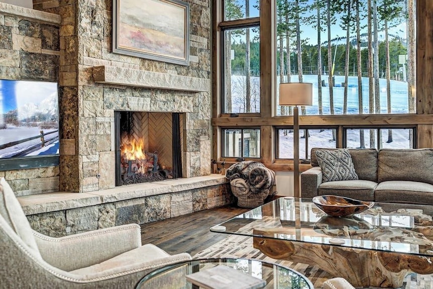 Wonderful Ski-in/ski-out Home W/private Hot Tub, Shared Pool, Free Wifi, W/d - Breckenridge, CO