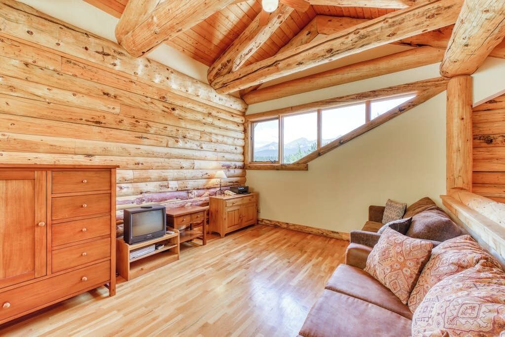 Mountain View Cabin With Hot Tub, Pool Table, Gas Fireplace - Near Town - Breckenridge, CO