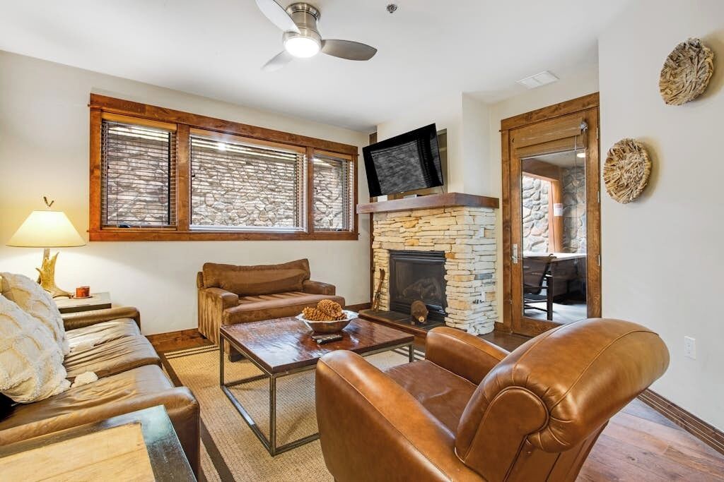 TV, fireplace, DVD player, table tennis