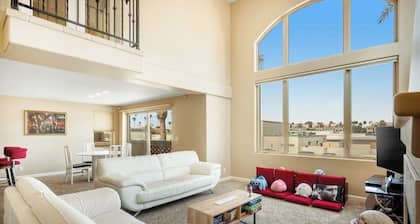 Oceanview home with rooftop deck and game room - dog-friendly