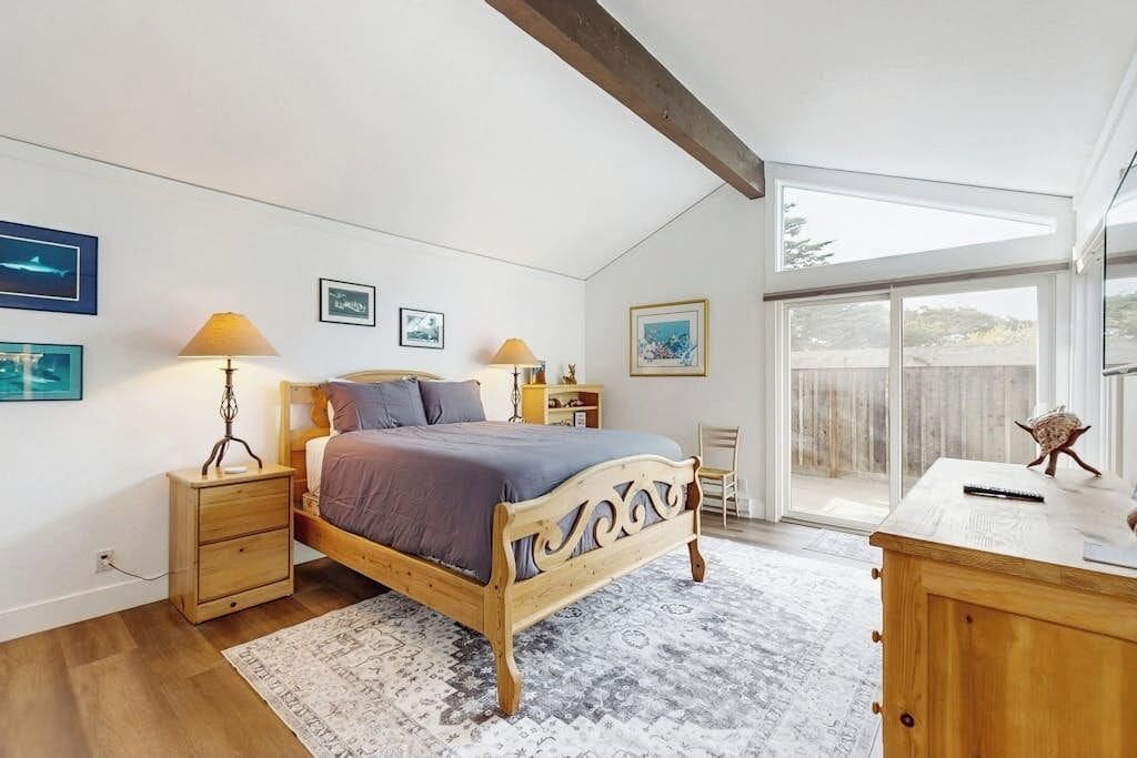 2 bedrooms, iron/ironing board, travel cot, free WiFi