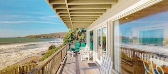 Oceanfront home with fireplace & deck - watch for dolphins & whales