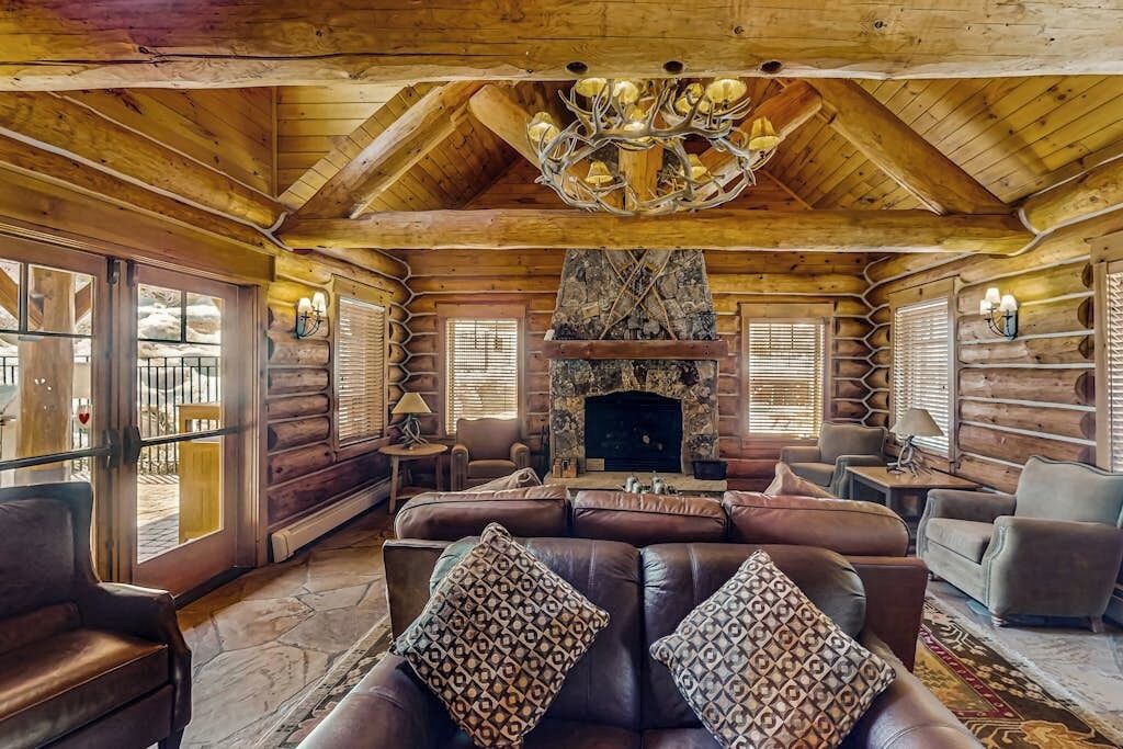 TV, fireplace, DVD player