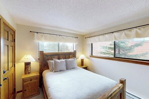 2 chambres, accès au Wi-Fi (inclus), literie fournie