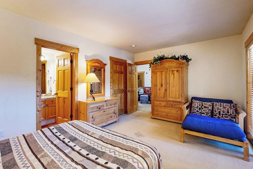 4 habitaciones, wifi gratis y ropa de cama 