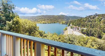 Spacious & bright home with spectacular views - fireplace, deck & game room