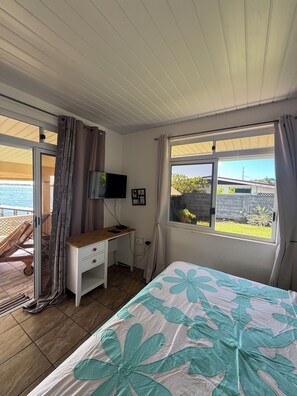 Internet, bed sheets - Fare Holidays Raiatea (Avera, Raiatea)