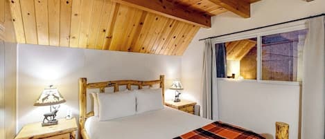 3 bedrooms, iron/ironing board, travel cot, free WiFi