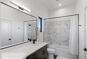 Shower, hair dryer, towels, soap - Luxury Bear Lake Retreat w/ Ideal Beach, Hot Tub, Fire Pit & EV Charging (Garden City)