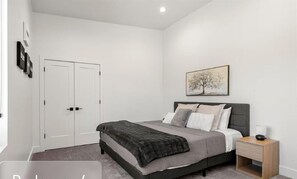4 bedrooms, free WiFi, bed sheets - Luxury Bear Lake Retreat w/ Ideal Beach, Hot Tub, Fire Pit & EV Charging (Garden City)